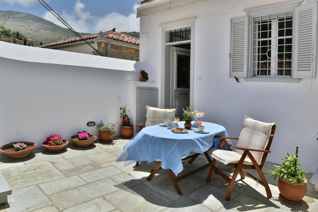 Feel At Home - Family House In Hydra Dış mekan fotoğraf