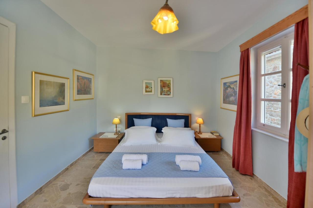 Feel At Home - Family House In Hydra Dış mekan fotoğraf