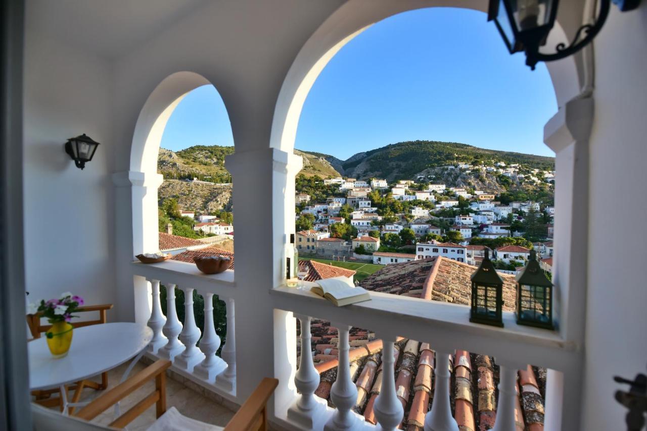 Feel At Home - Family House In Hydra Dış mekan fotoğraf